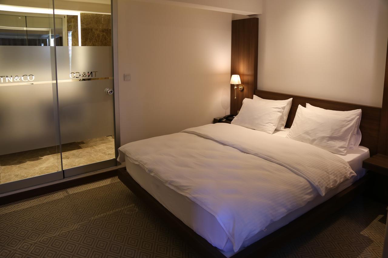 Tn&Co Exclusive Cip Suites And Primeclass Rooms (Adults Only) ムーラ エクステリア 写真