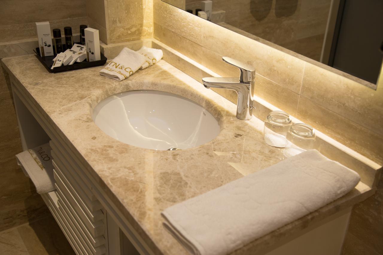 Tn&Co Exclusive Cip Suites And Primeclass Rooms (Adults Only) ムーラ エクステリア 写真